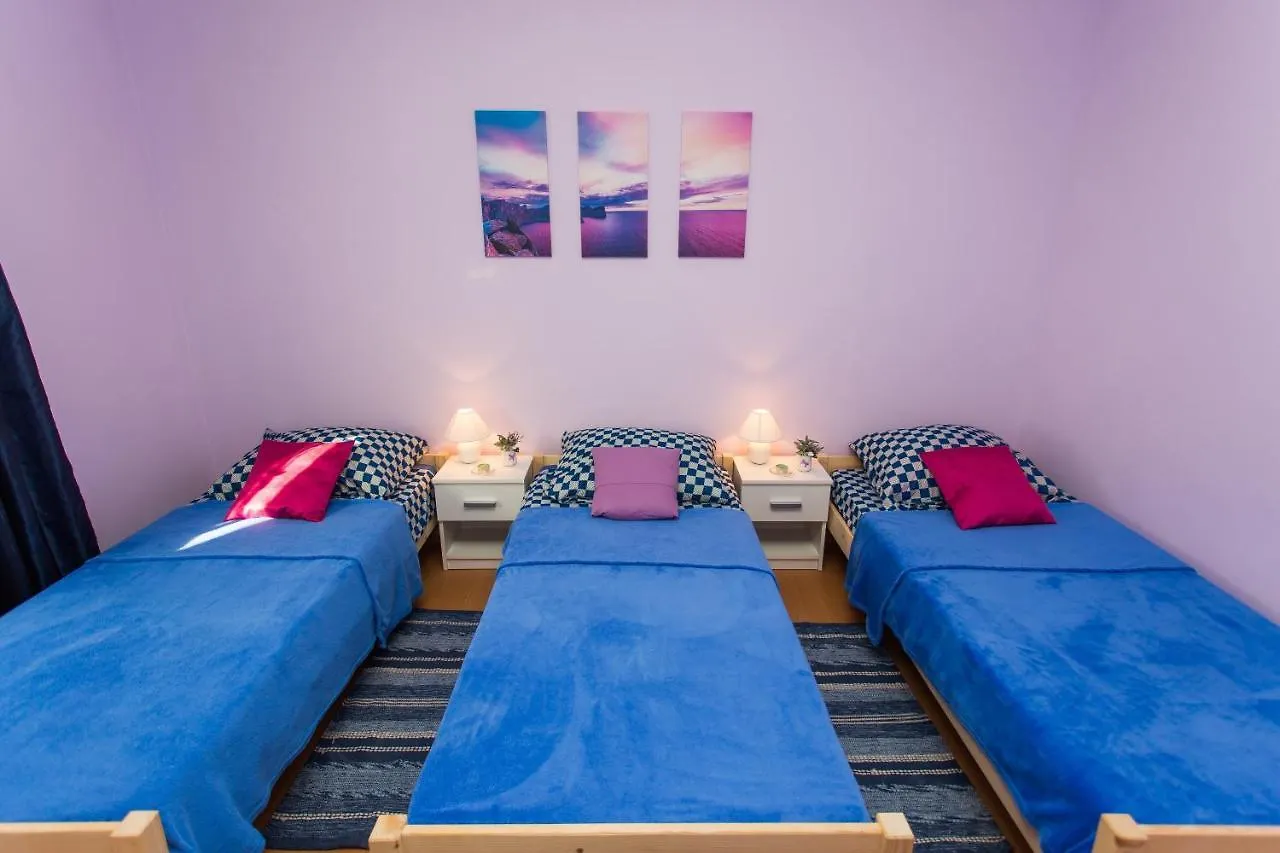 Apartment Marin Kastela
