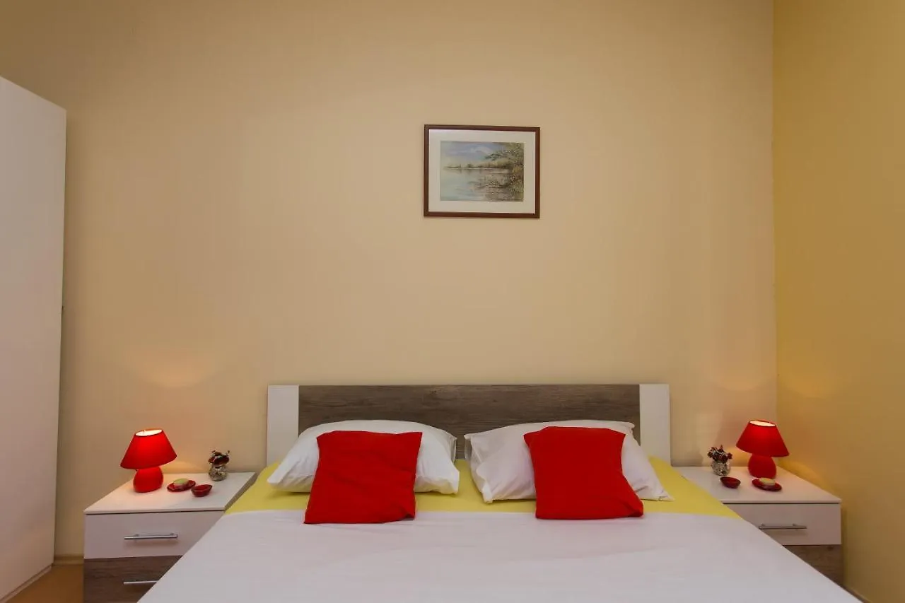 Apartment Marin Kastela