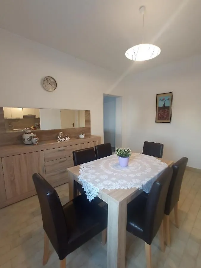 Apartment Marin Kastela Croatia