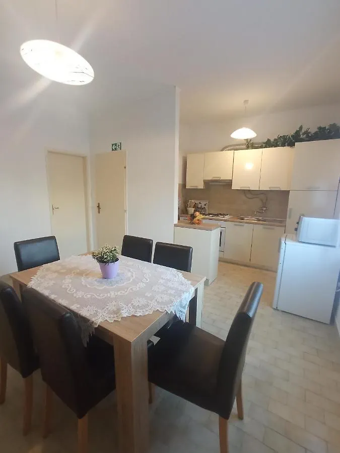 Apartment Marin Kastela