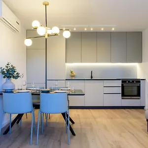 Apartment Stiva - New With Free Parking, 150m From The, Kastela